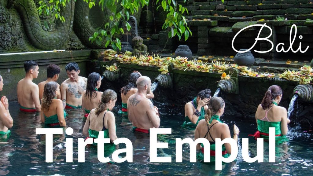 Pura Tirta Empul(Old Hindu temple) and Holy Spring Temple, Bali, Indonesia معبد قدیمی تیرتا امپول