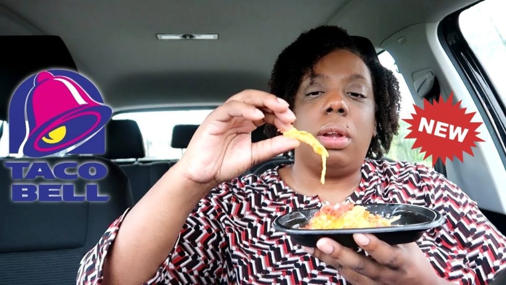 Trying Taco Bell's New Buffalo Chicken Fries & Burrito!