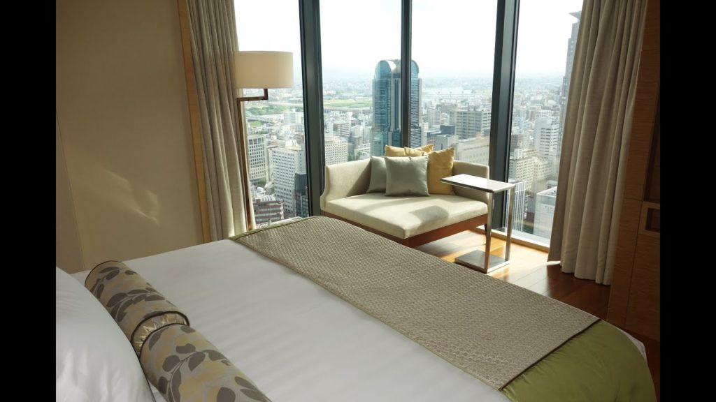 InterContinental Osaka, Deluxe Corner View (NorthEast Wing) / Club InterContinental Corner View