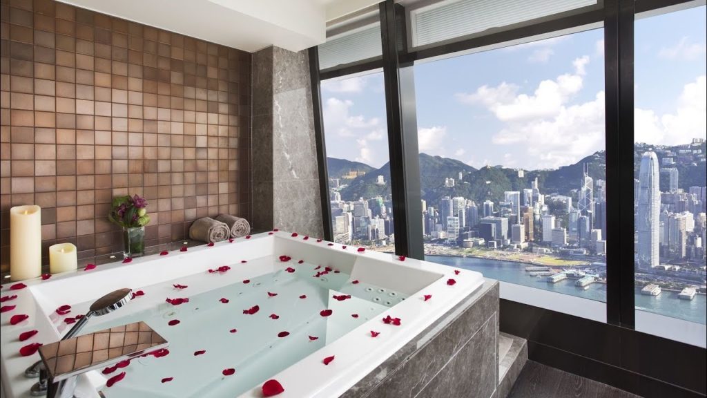 Inside the world's highest hotel: The Ritz-Carlton Hong Kong (+ review) Inside the world's highest hotel: The Ritz-Carlton Hong Kong (+ review)