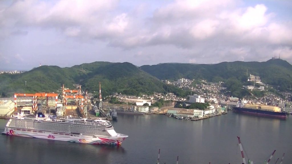 Norwegian Joy entered the Nagasaki Port early in the morning 15.July.2017 an8:00.