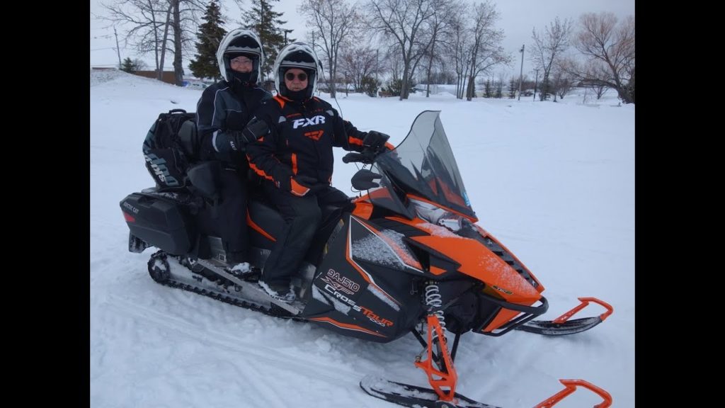 Snowmobiling the Gold Rush Tour
