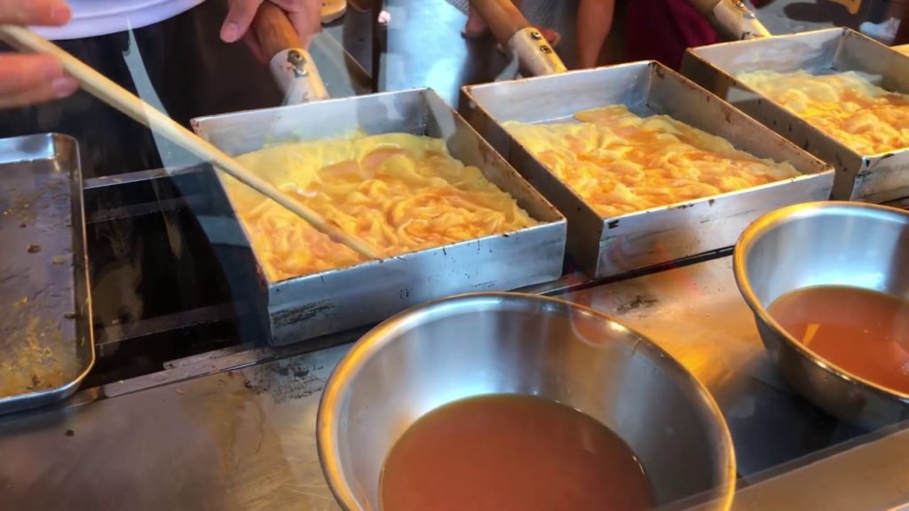 Japanese local food_Best Tamagoyaki Omelets at Yamacho in Tsukiji