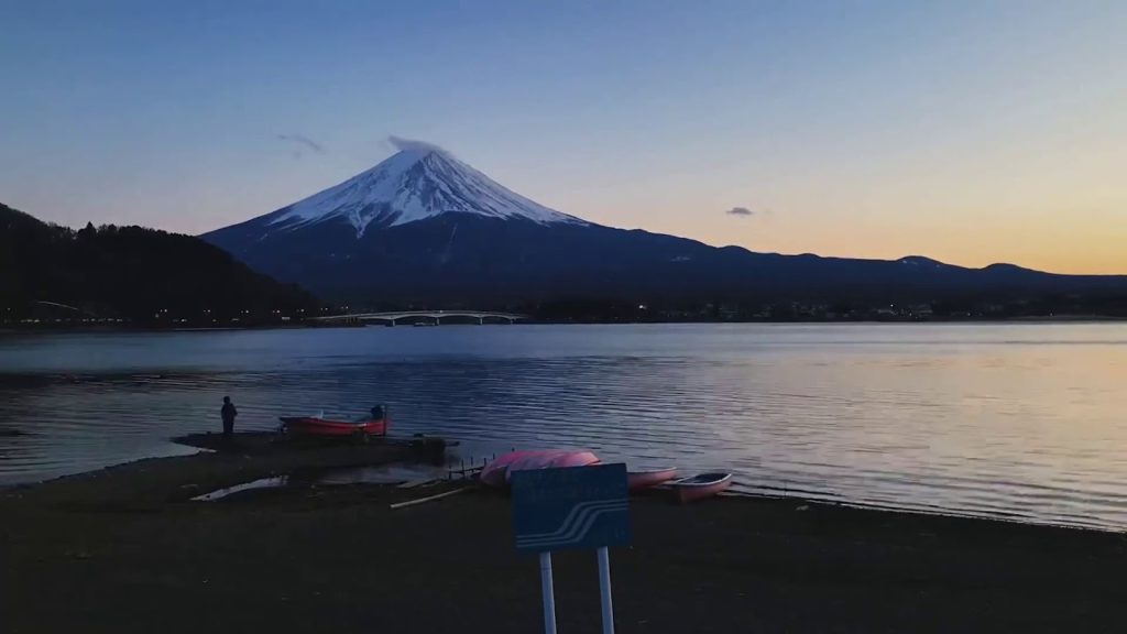 Timelapse - Mount Fuji sunset at Kawaguchiko - タイムラプス-河口湖の富士山の夕日