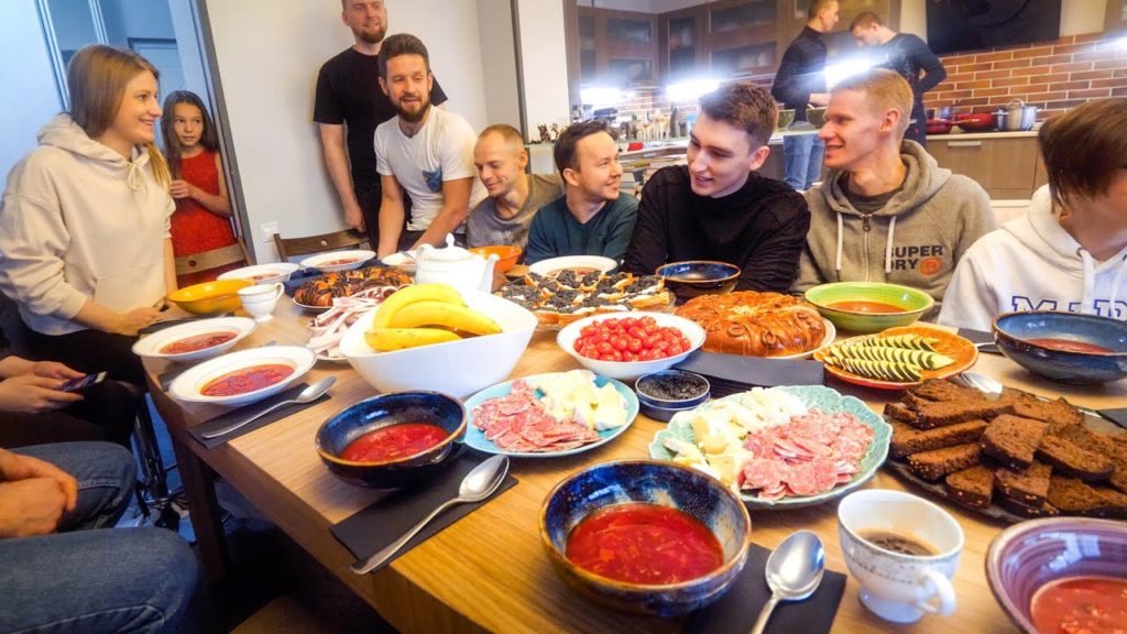 Russian Food Party!! SMOKED BEEF BORSCHT by Russia’s Best Chef!! | White Rabbit, Moscow, Russia! Russian Food Party!! SMOKED BEEF BORSCHT by Russia’s Best Chef!! | White Rabbit, Moscow, Russia!