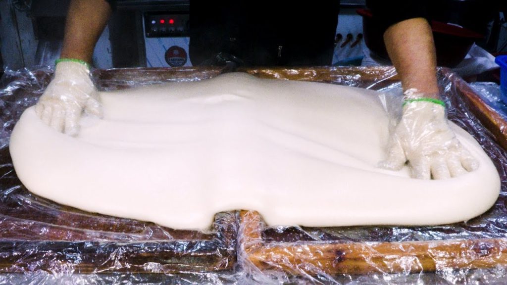 전통시장 떡집, 달인의 다양한 떡 만들기, 앙꼬절편, 꿀떡, 가래떡, 시루떡, 바람떡, Variety of rice cakes in Korea, Korean Street food 전통시장 떡집, 달인의 다양한 떡 만들기, 앙꼬절편, 꿀떡, 가래떡, 시루떡, 바람떡, Variety of rice cakes in Korea, Korean Street food