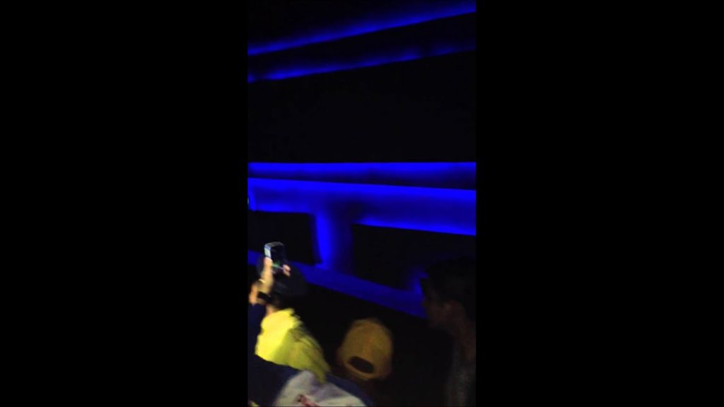 Kobe Bryant enters the Newport Performing Arts Theater (HD)