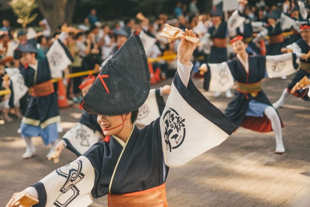 Visit Japan: Summer is the season of festivals in Japan, with energetic and colorful dance fe… Summer is the season of festivals in Japan, with energetic and colorful dance fe...