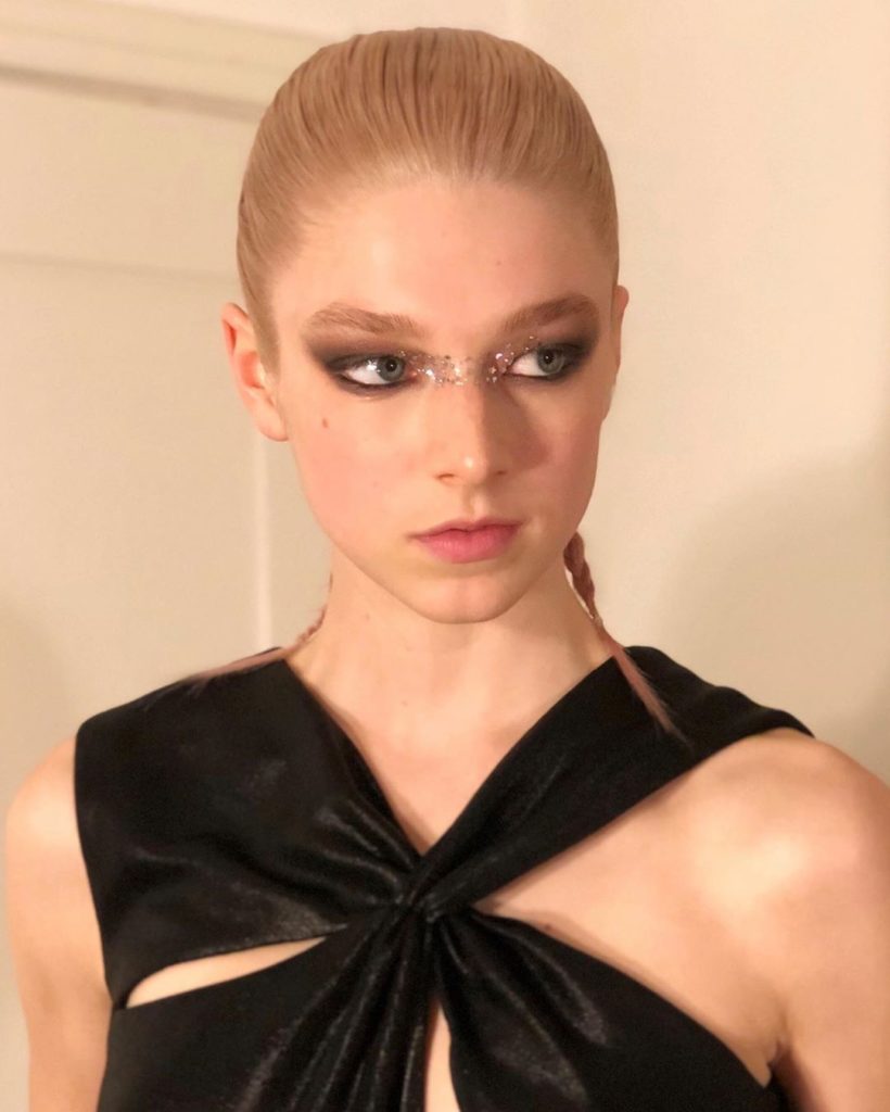 @hunterschafer takes single statement looks to the red carpet this weekend, with...