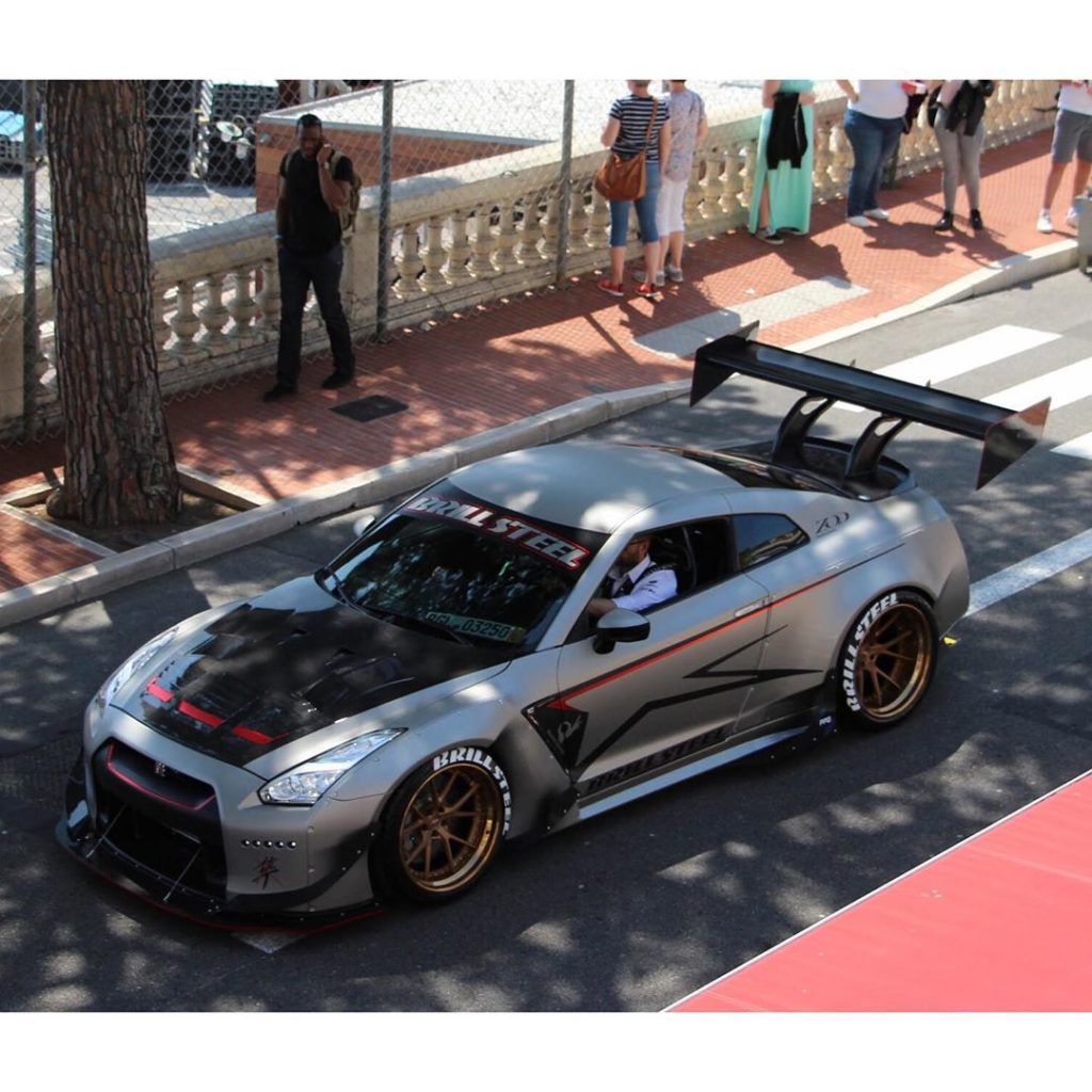 This Rocket bunny GT-R has got some serious wing! 
Photo  @autogespot .
.
.
.
Fo...
