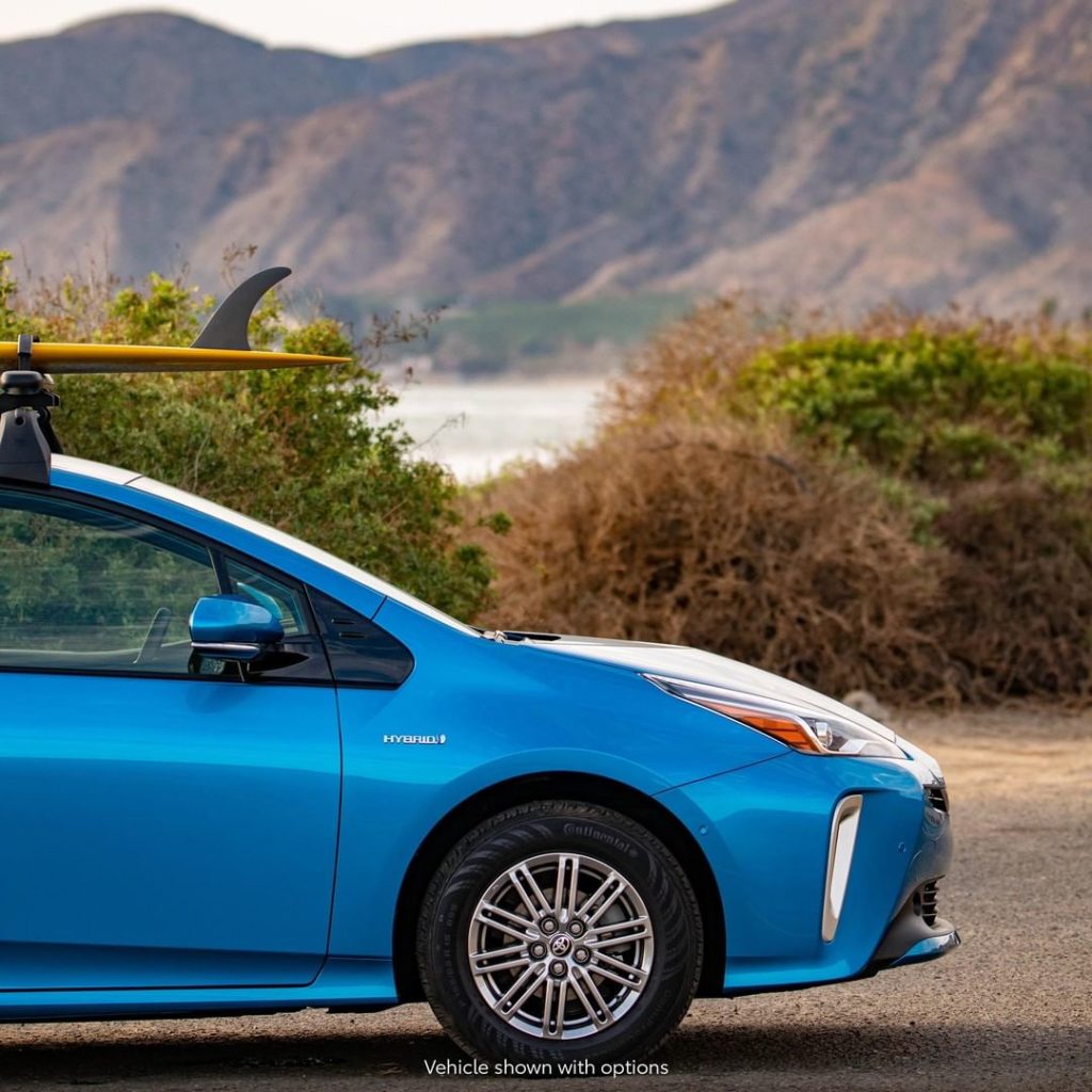 Everybody's gone surfin'. #Prius #LetsGoPlaces...