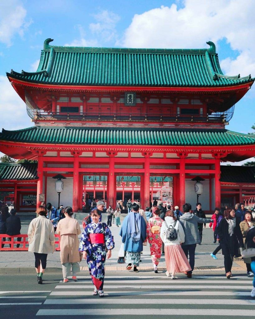 Colors of Kyoto 
: @g.z.qian
-----⁣⠀
Heian Shrine, #Kyoto
.⁣⠀
.⁣⠀
.⁣⠀
.⁣
#JapanT...