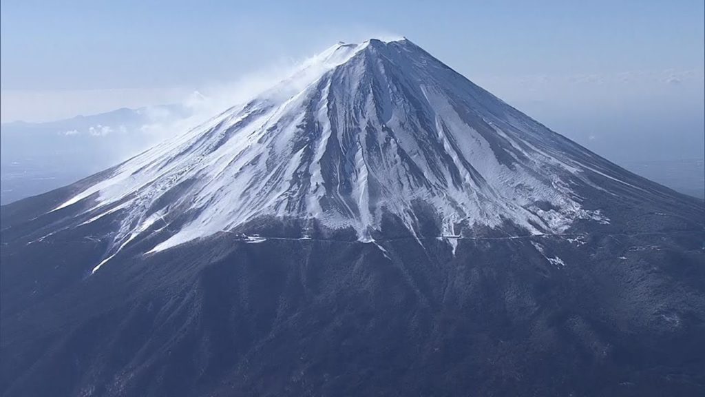 ２月２３日は富士山の日　稜線がくっきりと
