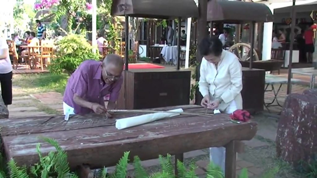 LANGKAWI  1/2-The pack goes to Langkawi