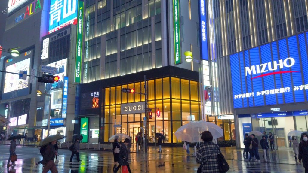 【4K】Night Walk in Shinjuku in the Rain 【Osmo Pocket】