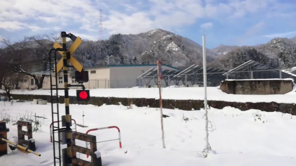 Beautiful view from Toyama to Takayama (Limited Express Hida) Beautiful view from Toyama to Takayama (Limited Express Hida)