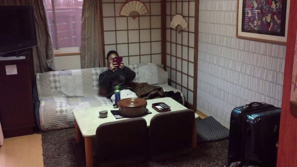 Tour of Japanese house (Airbnb)