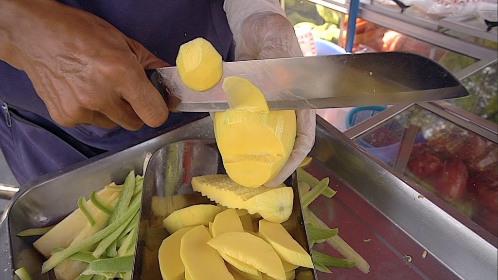 STREET FOOD - AMAZING MANGO CUTTING SKILL | FRUIT NINJA FRESH MANGO THAI STREET FOOD