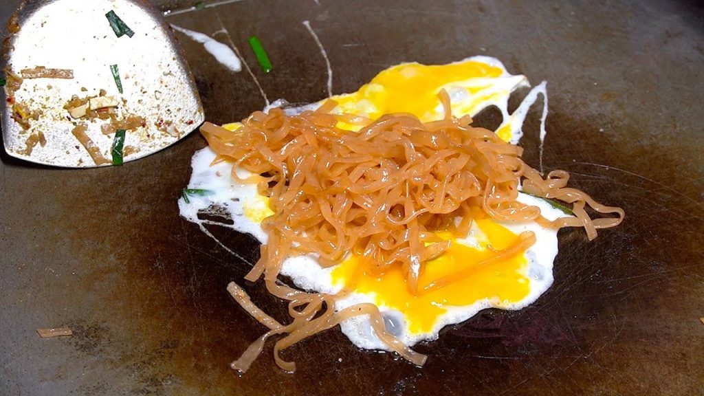 Egg Pad Thai - Bangkok Street Food