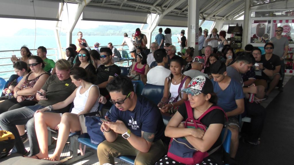 アキーラさん利用⑥タイ・チャーン島行きフェリー！ Ferry bound for Chang island,Thailand