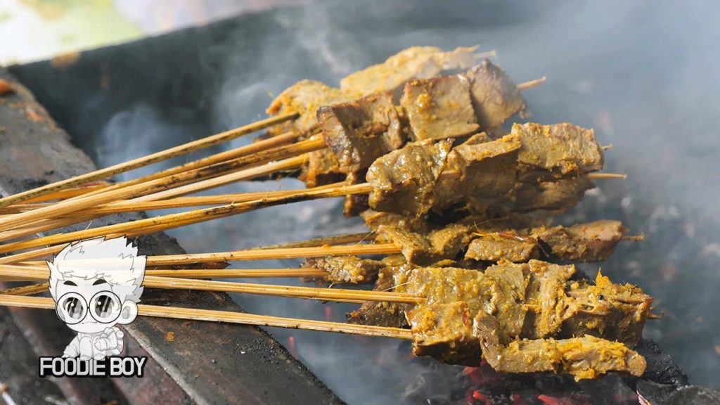 사테 파당 / Padang Skewers - Indonesian Street Food / 자카르타 인도네시아