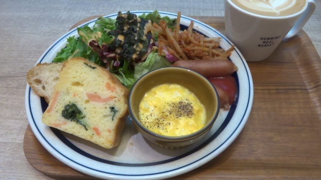 People Watching While Eating Breakfast In Sendai