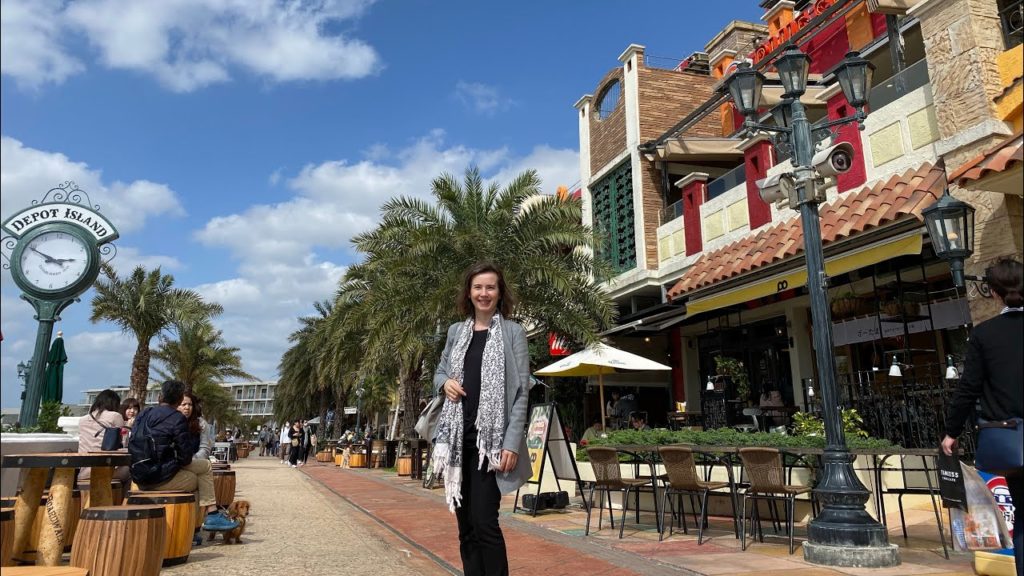 Food Hunt @ American Village in Okinawa