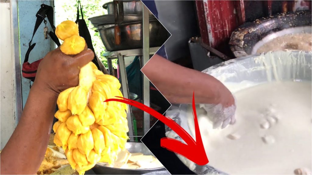 Malaysia Street Food Johor Bahru Jackfruit fritters - Deep Fried Cempedak Fritter
