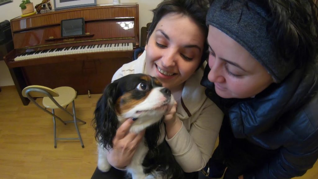 MY FIRST COUCHSURFING  EXPERIENCE : BAD OR GOOD || Ep 113