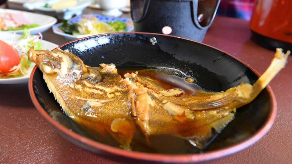 Breakfast at the inn of Toba 彩花亭の朝食は湯豆腐の湯気とカレイの煮付け:Gourmet Report グルメレポート
