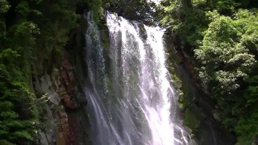 鹿児島 霧島の名所 丸尾滝に行ってみた。Kagoshima   Famous place in Kirishima   It went to the Maruo waterfall.