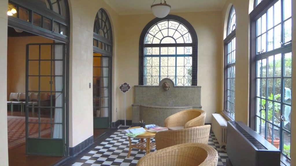 Japan in 2 minutes: Berrick Hall, Yokohama　横浜 ベーリックホール