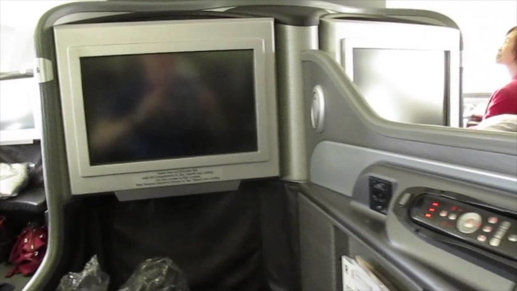 United Airlines Global First Chicago to Tokyo (International First Class Trip Report)