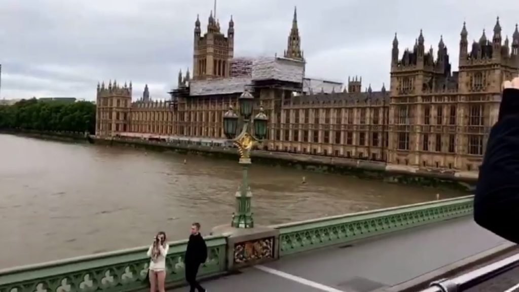 London Golden Bus Tour  The best London Attractions travel uk