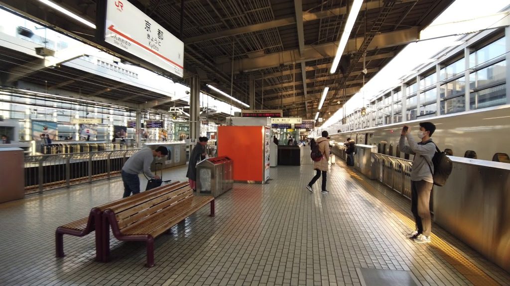 新幹線で京都に到着!! 京都旅行3 2020/3/20 京都駅(Kyoto Travel part 3)Shinkansen 新幹線で京都に到着!! 京都旅行3 2020/3/20 京都駅(Kyoto Travel part 3)Shinkansen