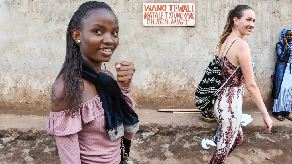 Uganda - początek podróży [4K]