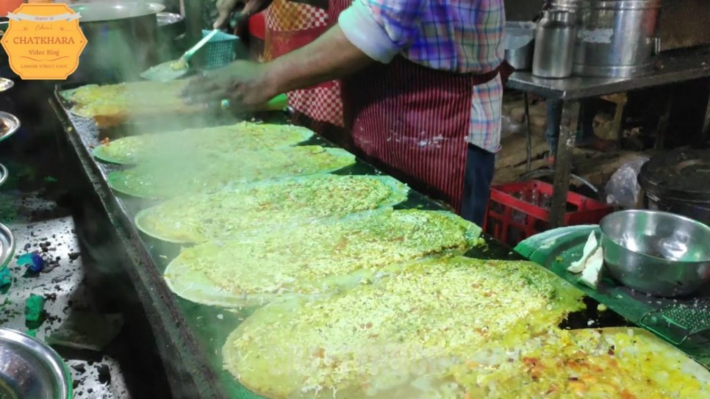 Lazeez Sabzi Wala Dosa in street food of India | Delicious Street Food