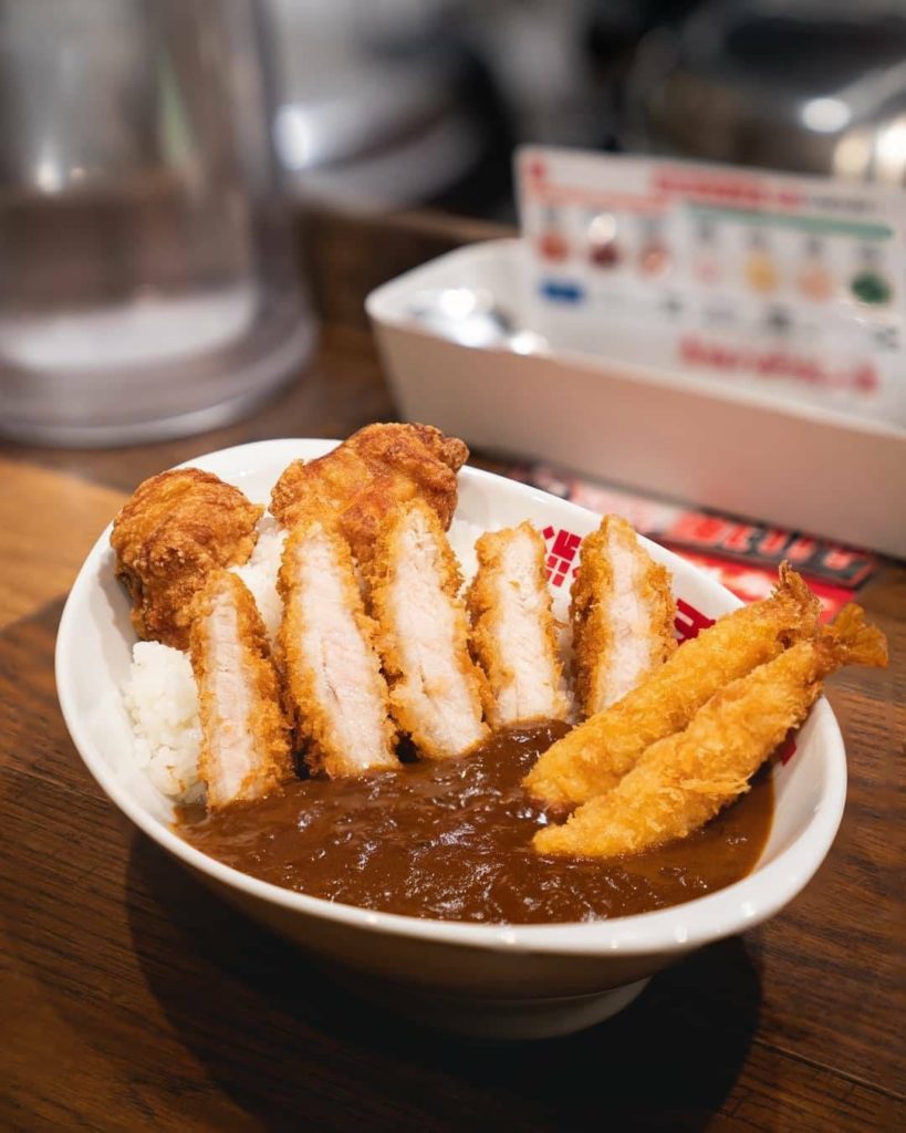 Japan Travel: You all tag us in some phenomenal looking food – and this curry had the Japan Tr… You all tag us in some phenomenal looking food - and this curry had the Japan Tr...