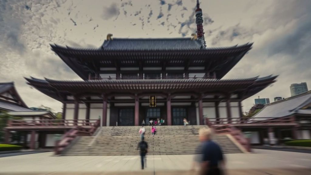 As a religious center and resting place of warlords, Zojoji Temple is a place of...