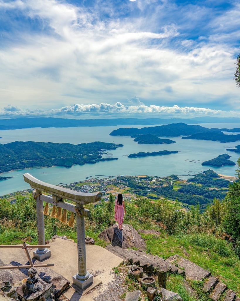 This view of the Amakusa Islands from Mt. Kura in Kumamoto Prefecture is amazing...