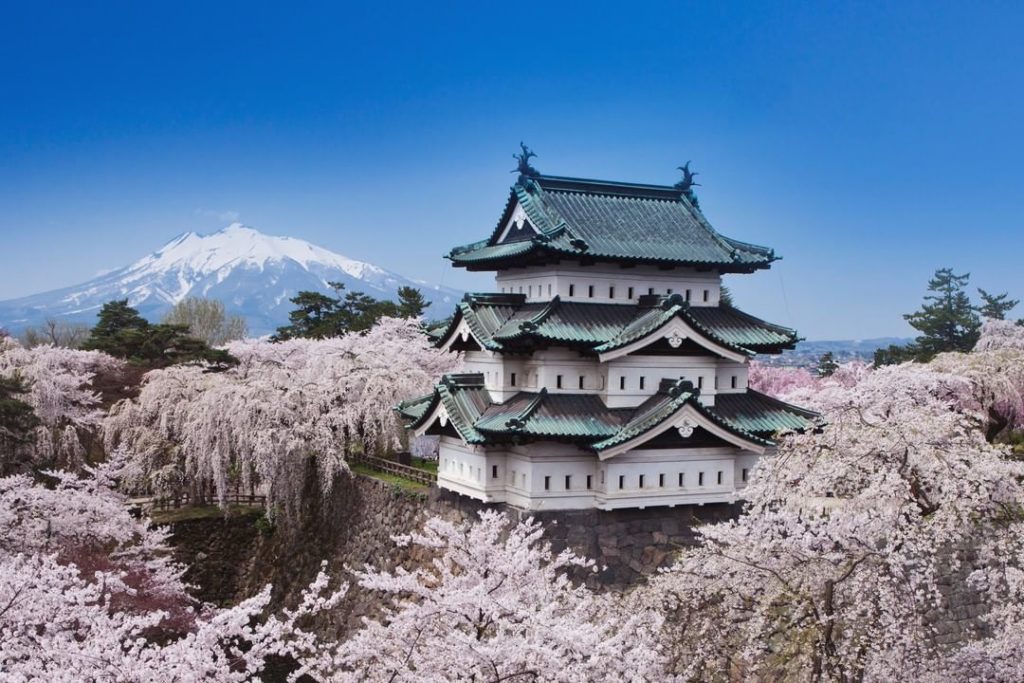 Visit Japan: From late April to Early May, Hirosaki Park in Aomori Prefecture has some of Jap… From late April to Early May, Hirosaki Park in Aomori Prefecture has some of Jap...