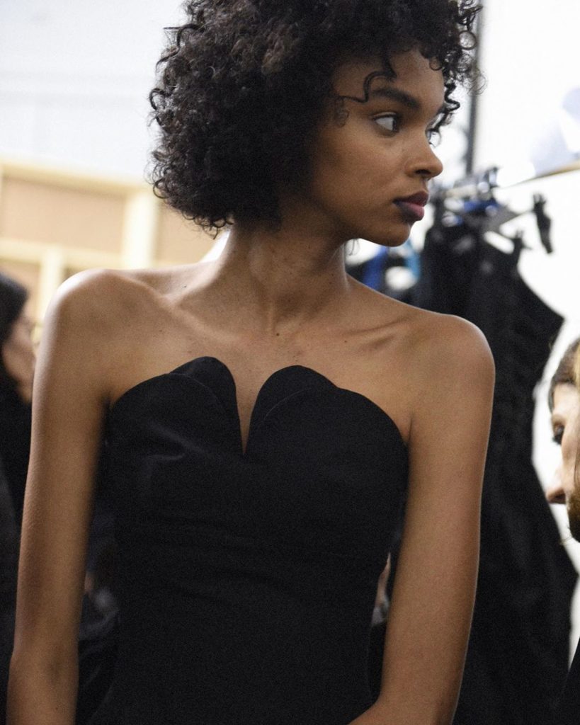 Yohji Yamamoto AW20-21 collection. 
Backstage by @elise_toide
Hair by @eugenesou...