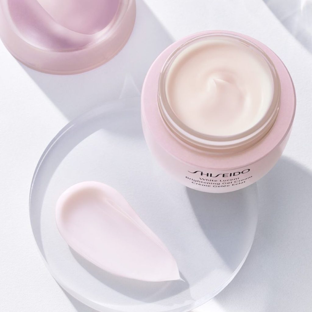 White Lucent Brightening Gel Cream. Powered by Reneura Technology+ and formulate...