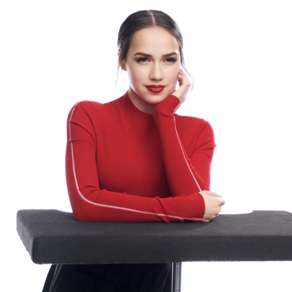 @azagitova is seeing red. ModernMatte Powder Lipstick in Alina Red wraps lips wi...