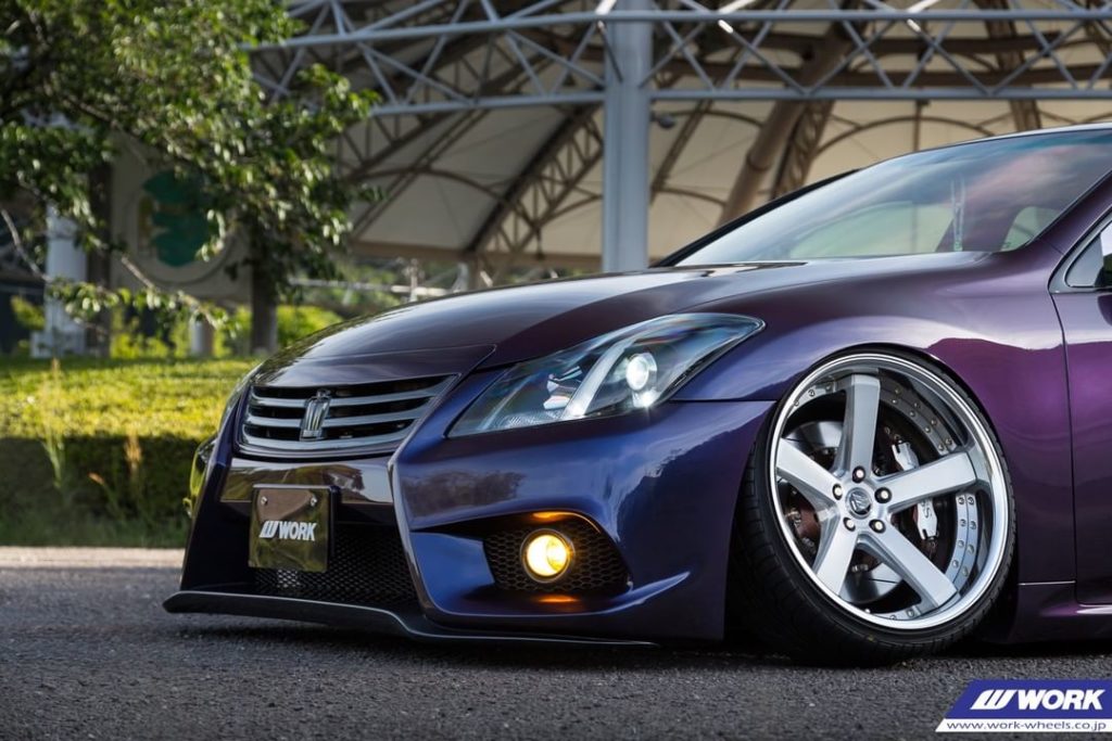 @aless_group Toyota Crown on NEW WORK Zeast BST2 #artofwheel #zeast #bst2...