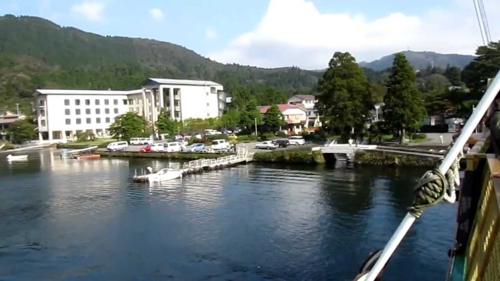 JAPON 2011 - 07.10 - HAKONE : bateau (2) - bus - train - TOKYO - Shibuya