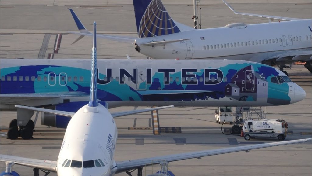 Los Angeles LAX Airport with ATC Los Angeles LAX Airport with ATC