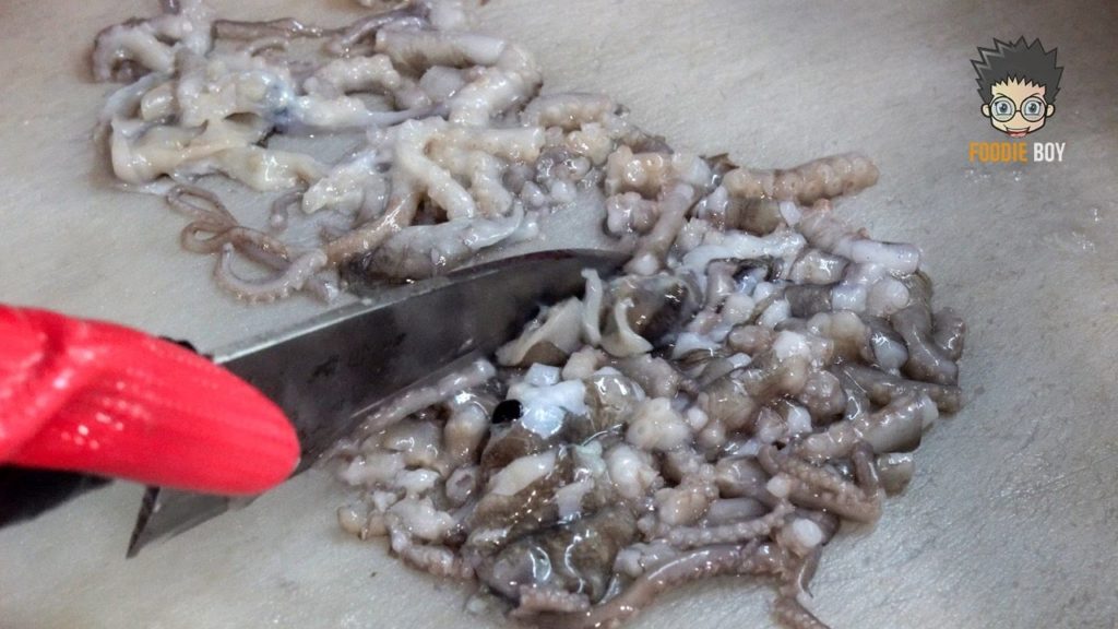 Korean Street Food | Chopped Raw Small Octopus in Noryangjin-Dong, Seoul Korea