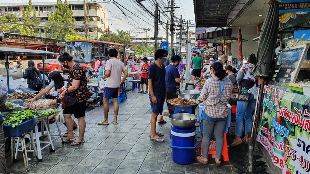 [4K] Bangkok Morning Market 2020 | Thai Street Food & Fresh Fruit