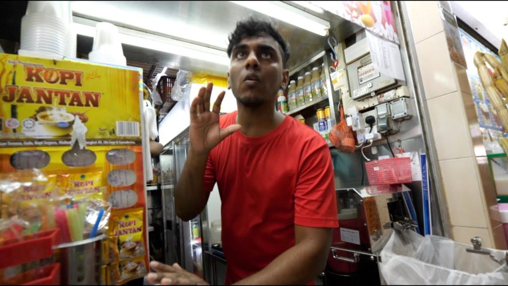 Say Hi To This Kind Man!🇸🇬 PAYA LEBAR Expedition in Singapore